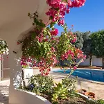 Casa Tambeim Вилла Montinhos da Luz